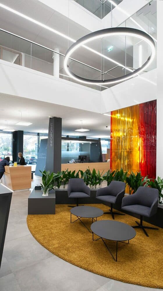 6_raiffeisenbank_kirchdorf_607x1080