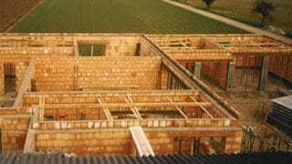 ueber_uns_chronik_1986_4_elektro_kremsmair_zubau_1920x1080