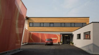 ueber_uns_chronik_2007_5_elektro_kremsmair_firmengebaeude_1920x1080